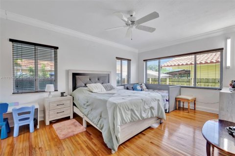 House in Miami, Florida 3 bedrooms, 158.96 sq.m. № 1477208 - photo 18