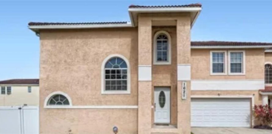 Townhouse in Sarasota, Florida 4 bedrooms, 192.77 sq.m. № 725436