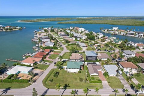 House in Naples, Florida 3 bedrooms, 164.9 sq.m. № 2122288 - photo 6