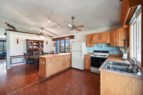 House in Naples, Florida 3 bedrooms, 164.9 sq.m. № 2122288 - photo 13
