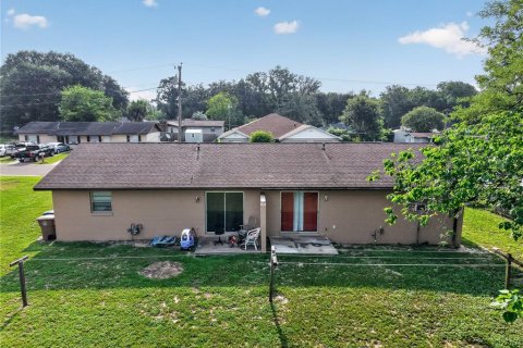 Commercial property in Ocala, Florida 8 bedrooms, 115.2 sq.m. № 2236270 - photo 11