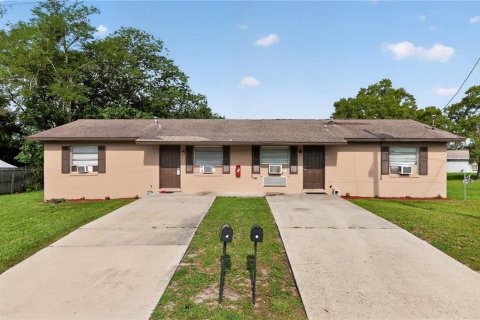 Commercial property in Ocala, Florida 8 bedrooms, 115.2 sq.m. № 2236270