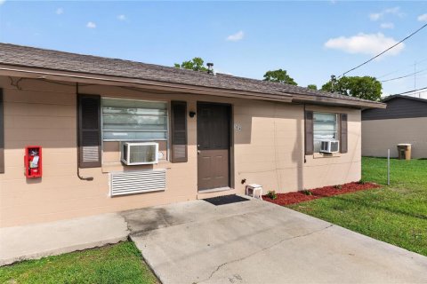 Commercial property in Ocala, Florida 8 bedrooms, 115.2 sq.m. № 2236270 - photo 24