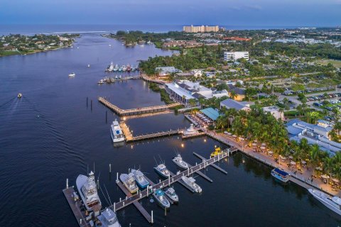 Copropriété à louer à Jupiter, Floride: 3 chambres, 139.35 m2 № 1139285 - photo 1