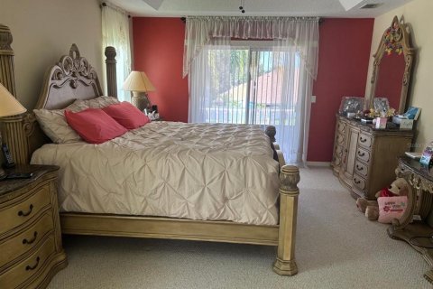 House in Clermont, Florida 4 bedrooms, 228.91 sq.m. № 1917619 - photo 20