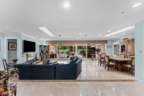 Villa ou maison à vendre à Delray Beach, Floride: 4 chambres, 311.5 m2 № 2421143 - photo 11