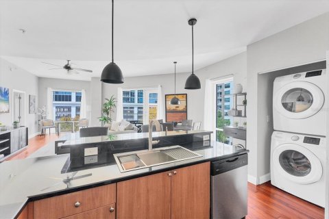 Condominio en alquiler en Orlando, Florida, 1 dormitorio, 99.5 m2 № 2098931 - foto 16
