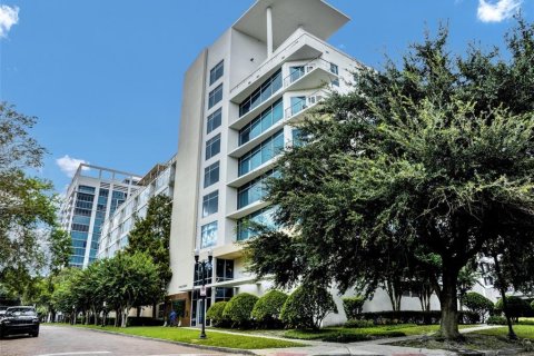 Condominio en Orlando, Florida, 1 dormitorio  № 2098931