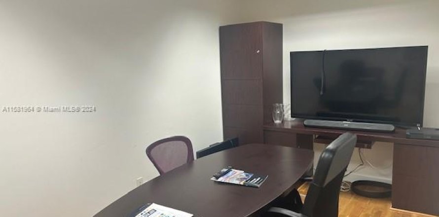 Bureau à Coral Gables, Floride № 1161975