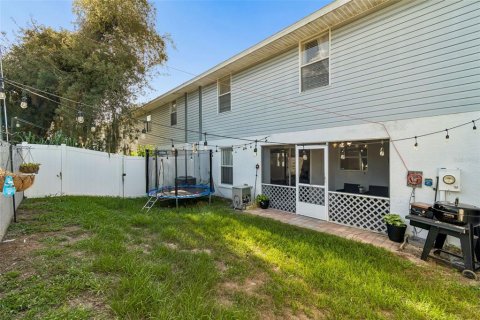 Townhouse in Lakeland, Florida 3 bedrooms, 148.83 sq.m. № 2225825 - photo 21