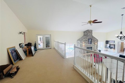 House in New Port Richey, Florida 4 bedrooms, 606.37 sq.m. № 1564043 - photo 23