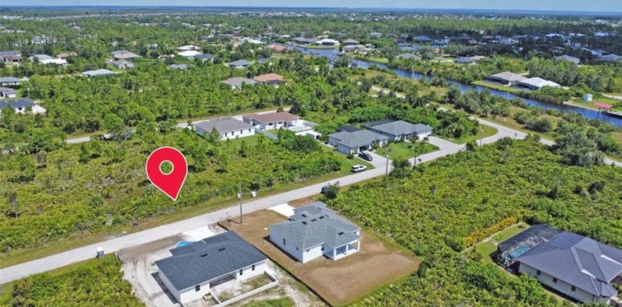 Land in Port Charlotte, Florida № 2159148