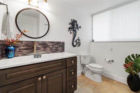 House in Tierra Verde, Florida 5 bedrooms, 430.69 sq.m. № 2199339 - photo 24