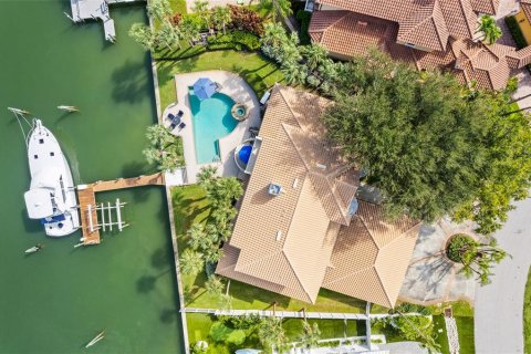 House in Tierra Verde, Florida 5 bedrooms, 430.69 sq.m. № 2199339 - photo 2
