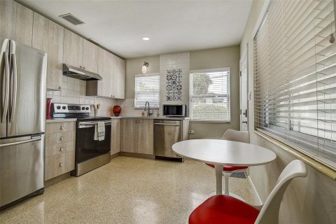 Casa en alquiler en Palm Harbor, Florida, 2 dormitorios, 72.46 m2 № 1816891 - foto 18