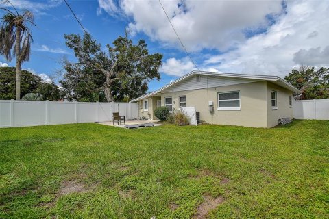 Casa en alquiler en Palm Harbor, Florida, 2 dormitorios, 72.46 m2 № 1816891 - foto 9