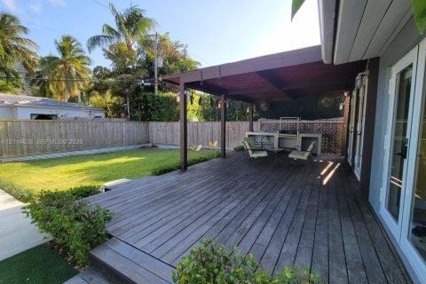 Villa ou maison à louer à Miami, Floride: 3 chambres, 145.67 m2 № 2437655 - photo 21