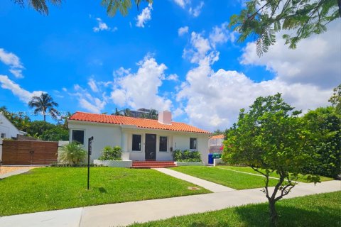 Villa ou maison à louer à Miami, Floride: 3 chambres, 145.67 m2 № 2437655 - photo 24