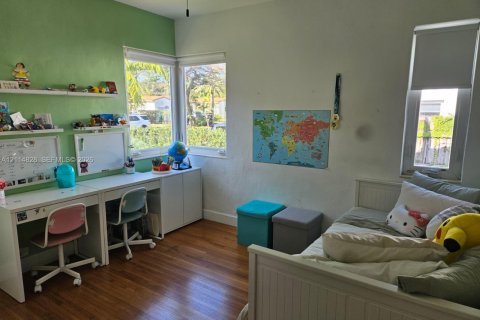 Villa ou maison à louer à Miami, Floride: 3 chambres, 145.67 m2 № 2437655 - photo 12