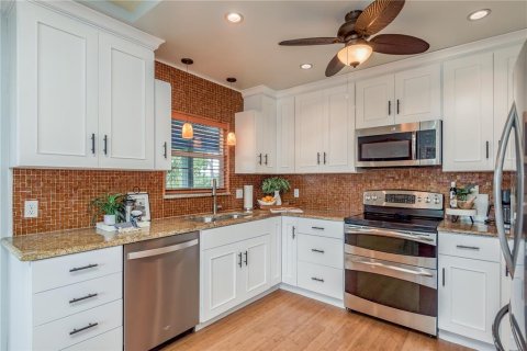 Купить виллу или дом в Галфпорта, Флорида 6 комнат, 211.82м2, № 1898801 - фото 15