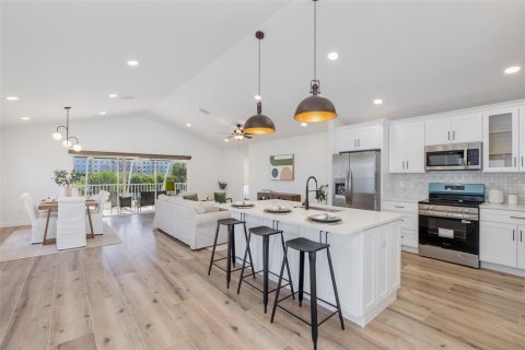 Villa ou maison à vendre à New Port Richey, Floride: 4 chambres, 191.94 m2 № 2223664 - photo 21