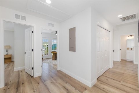 Villa ou maison à vendre à New Port Richey, Floride: 4 chambres, 191.94 m2 № 2223664 - photo 23