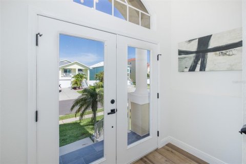 Villa ou maison à vendre à New Port Richey, Floride: 4 chambres, 191.94 m2 № 2223664 - photo 7