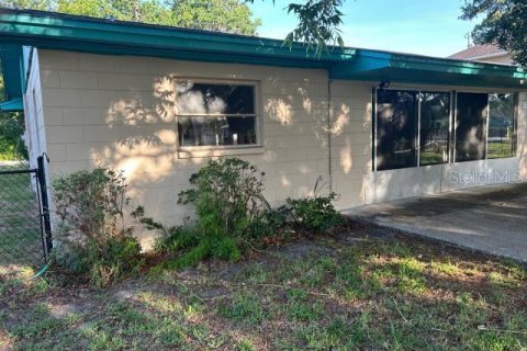 House in Crystal River, Florida 3 bedrooms, 152.55 sq.m. № 1781101 - photo 5