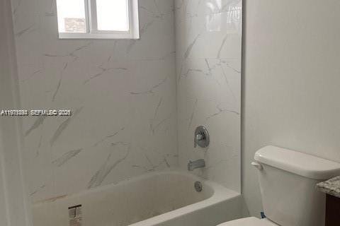 Villa ou maison à vendre à Homestead, Floride: 4 chambres, 243.68 m2 № 2032127 - photo 4