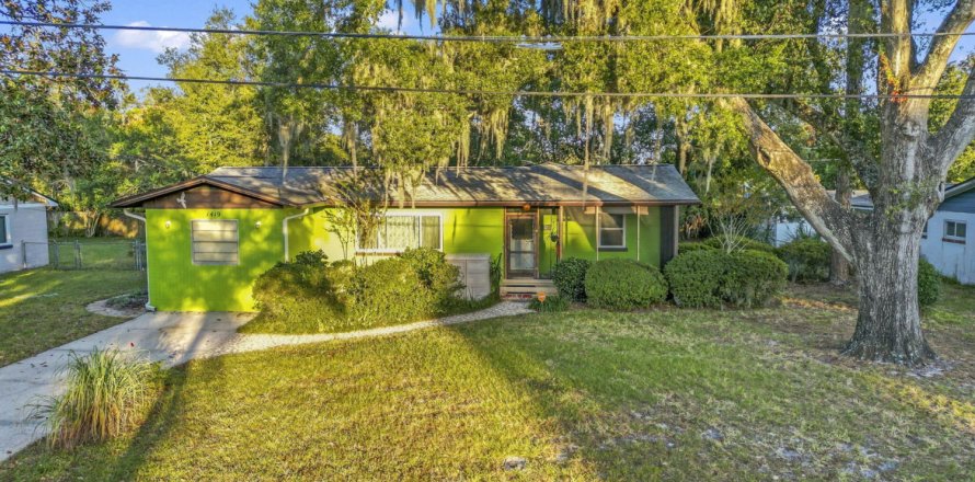 House in Jacksonville, Florida 3 bedrooms, 146.88 sq.m. № 834464