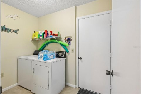 Casa en venta en Lakeland, Florida, 2 dormitorios, 123.1 m2 № 2091701 - foto 18