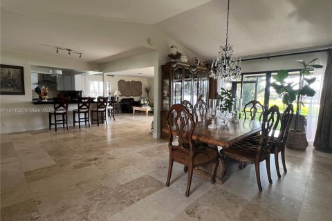 Townhouse in Palm Beach Gardens, Florida 3 bedrooms, 176.98 sq.m. № 1875661 - photo 6