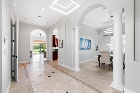 House in Vero Beach, Florida 3 bedrooms, 252.88 sq.m. № 2267630 - photo 9