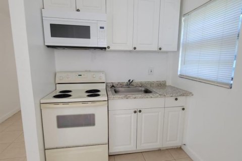 Appartement à louer à Miami, Floride: 3 pièces, 178 m2 № 2384520 - photo 3