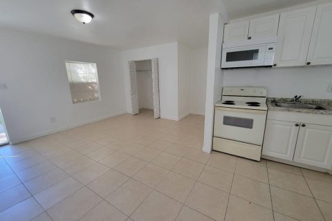 Appartement à louer à Miami, Floride: 3 pièces, 178 m2 № 2384520 - photo 6