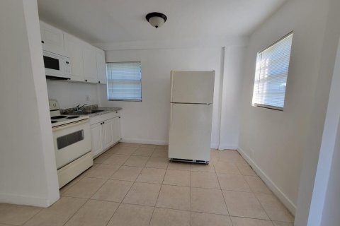 Appartement à louer à Miami, Floride: 3 pièces, 178 m2 № 2384520 - photo 7