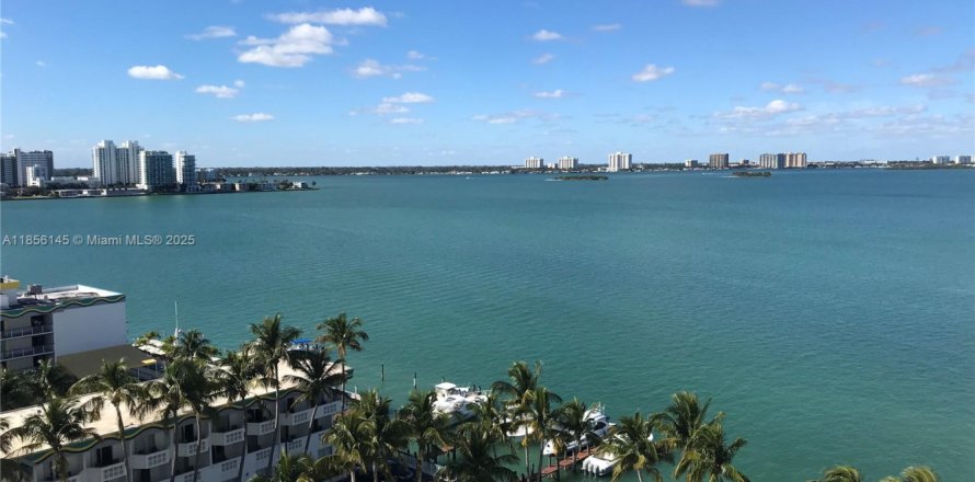 Condominio en North Bay Village, Florida, 1 dormitorio № 1882292