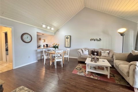Adosado en alquiler en Apopka, Florida, 2 dormitorios, 91.04 m2 № 2099830 - foto 4