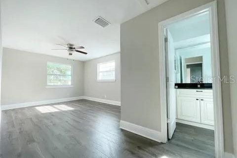 House in Kissimmee, Florida 5 bedrooms, 235.6 sq.m. № 2419840 - photo 5