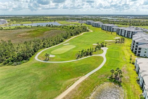 Condo in Venice, Florida, 2 bedrooms in WELLEN PARK  № 1762096 - photo 3