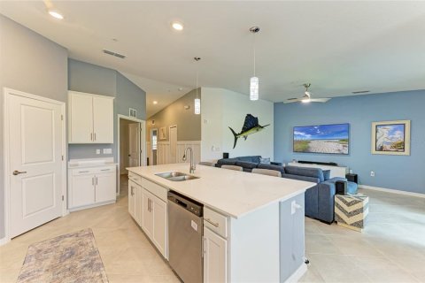 Condo in Venice, Florida, 2 bedrooms in WELLEN PARK  № 1762096 - photo 21