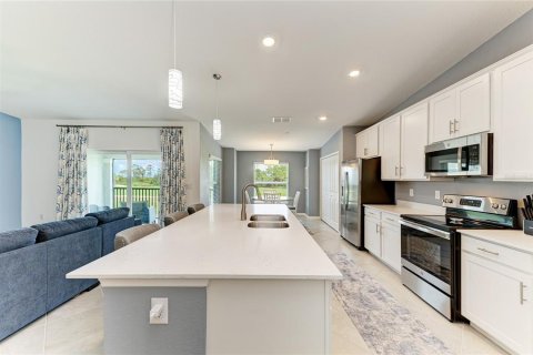 Condo in Venice, Florida, 2 bedrooms in WELLEN PARK  № 1762096 - photo 16