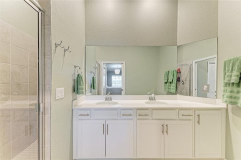 Condo in Venice, Florida, 2 bedrooms in WELLEN PARK  № 1762096 - photo 28
