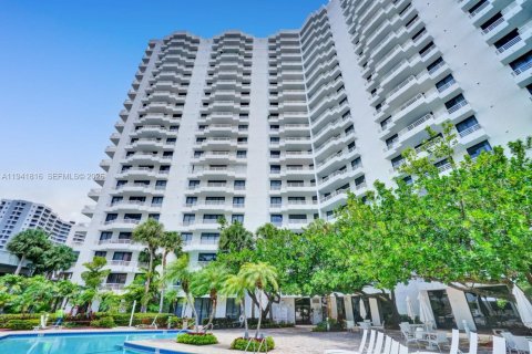 Купить кондоминиум в Авентура, Флорида 2 спальни, 98.66м2, № 2000760 - фото 23