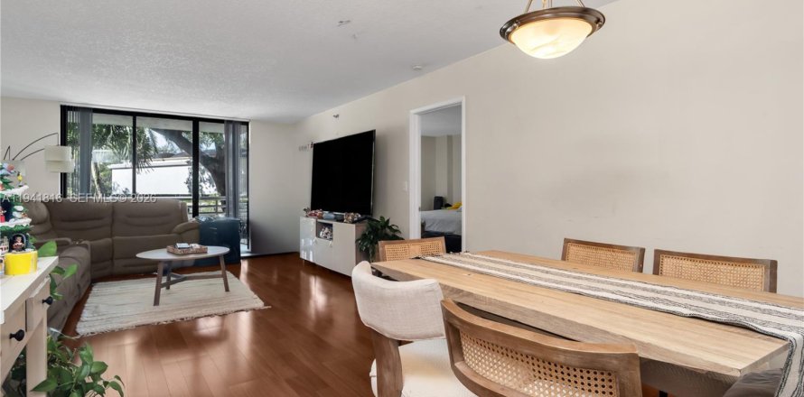 Condominio en Aventura, Florida, 2 dormitorios  № 2000760