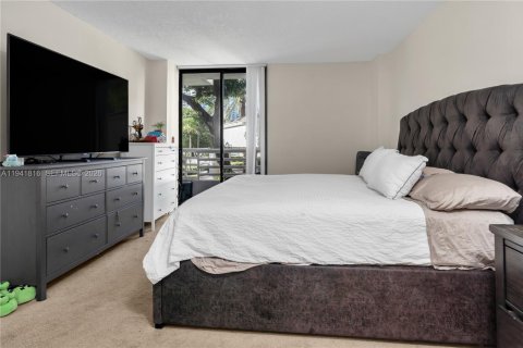 Condominio en venta en Aventura, Florida, 2 dormitorios, 98.66 m2 № 2000760 - foto 11