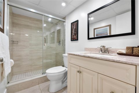 Condominio en venta en Lauderdale Lakes, Florida, 2 dormitorios, 94.85 m2 № 2083698 - foto 11