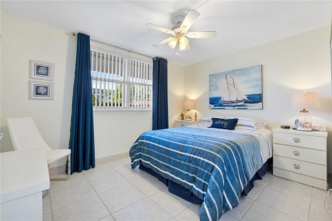 Condominio en venta en Lauderdale Lakes, Florida, 2 dormitorios, 94.85 m2 № 2083698 - foto 5