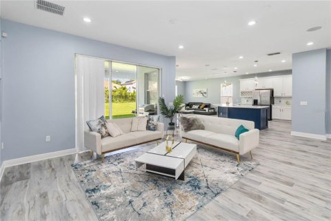Casa en venta en Kissimmee, Florida, 4 dormitorios, 333.61 m2 № 1899328 - foto 11