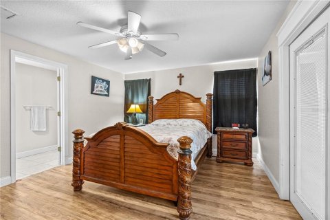Villa ou maison à vendre à Edgewater, Floride: 3 chambres, 239.69 m2 № 2104495 - photo 17